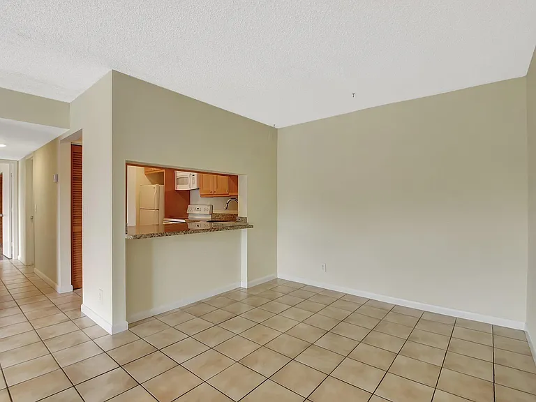 616 Sea Pine Way #C2 — Photo 10
