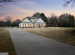 351 Savannah Dr, Mansfield, GA 30055