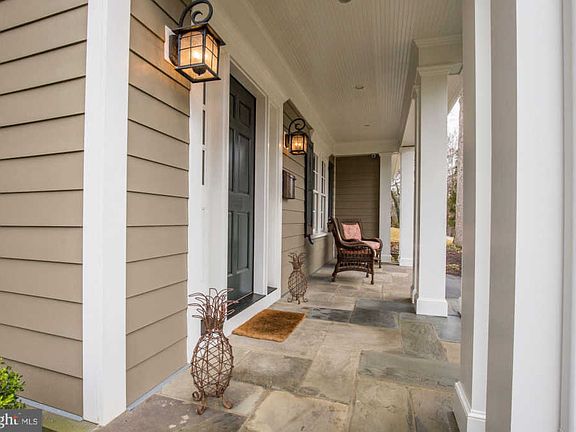 3rd image of 6020 Dellwood Pl