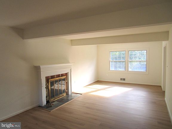 5th image of 8648 Woodward Ave