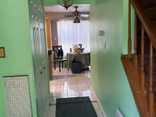 407 Taurus Dr, Fort Washington, MD 20744