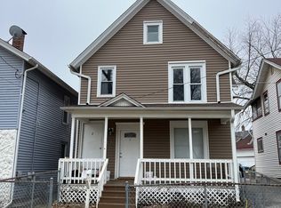 523 E Benton St, Aurora, IL 60505