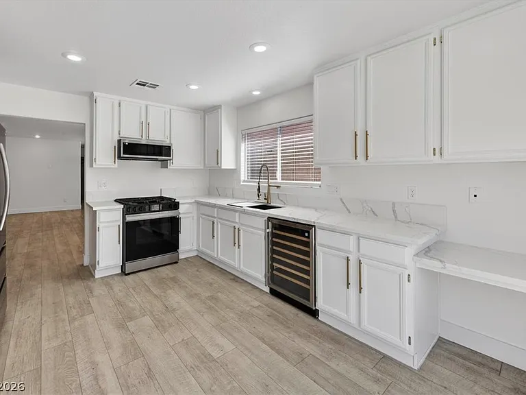 6377 Whispering Clouds Ct — Photo 15