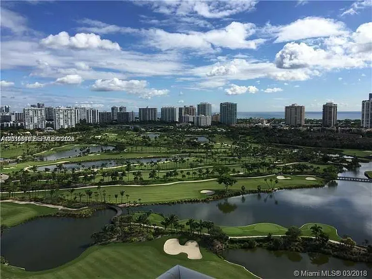 19501 W Country Club Dr #2115 — Photo 4