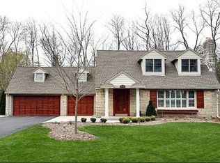 815 Grandview Dr, Elm Grove, WI 53122