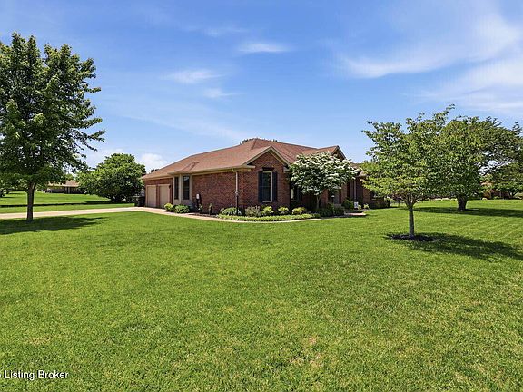 4th image of 113 Spring Dr