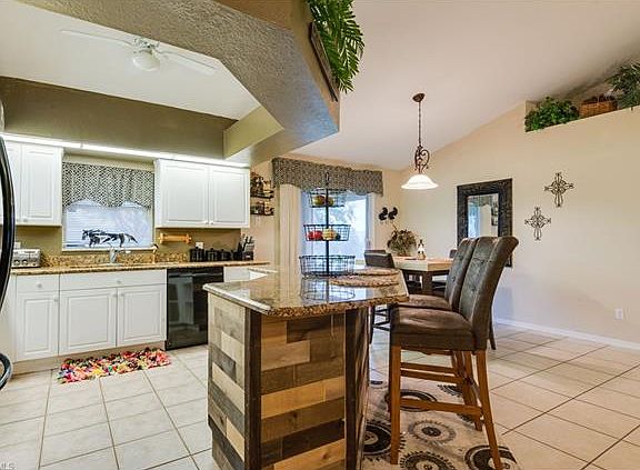 4th image of 1002 Garnet Ave