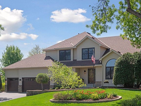 2nd image of 2055 Woodstone Dr