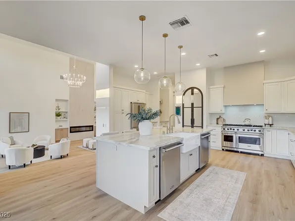 1 Ibis Ct, Henderson, NV 89052