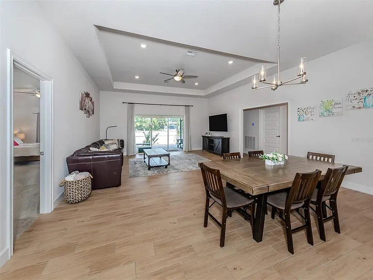 1190 Euclid Rd — Photo 19