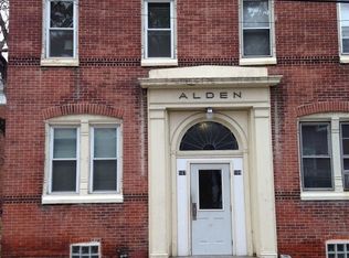 107 N York St, Pottstown, PA 19464