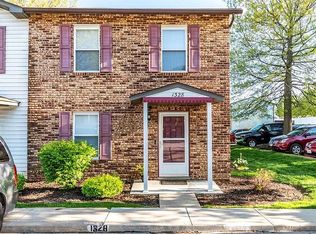 1328 Sunny Slope Dr #F, O'Fallon, MO 63366