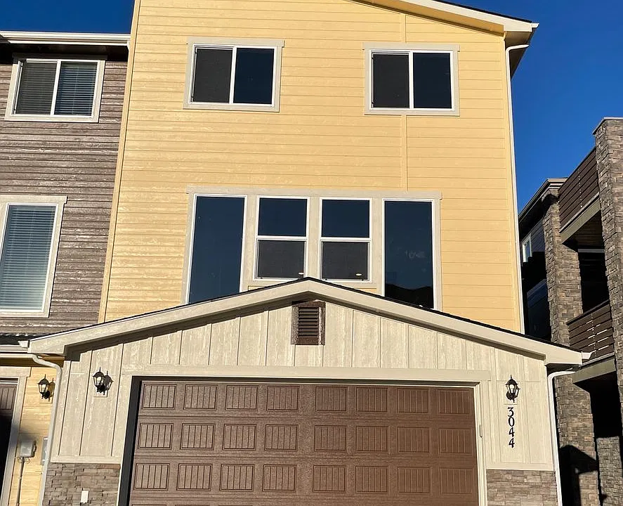 3044 N Network Ln