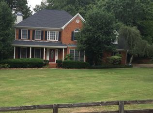 100 Drumcliff Ct, Tyrone, GA 30290