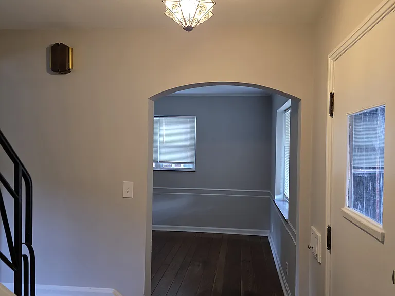 3244 Werk Rd — Photo 3
