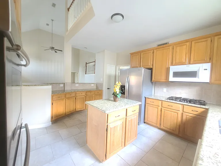 7509 Avalon Dr — Photo 10