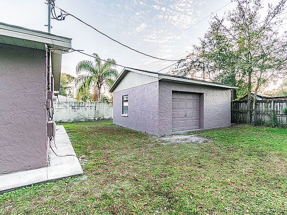 3rd image of 6206 N Grady Ave