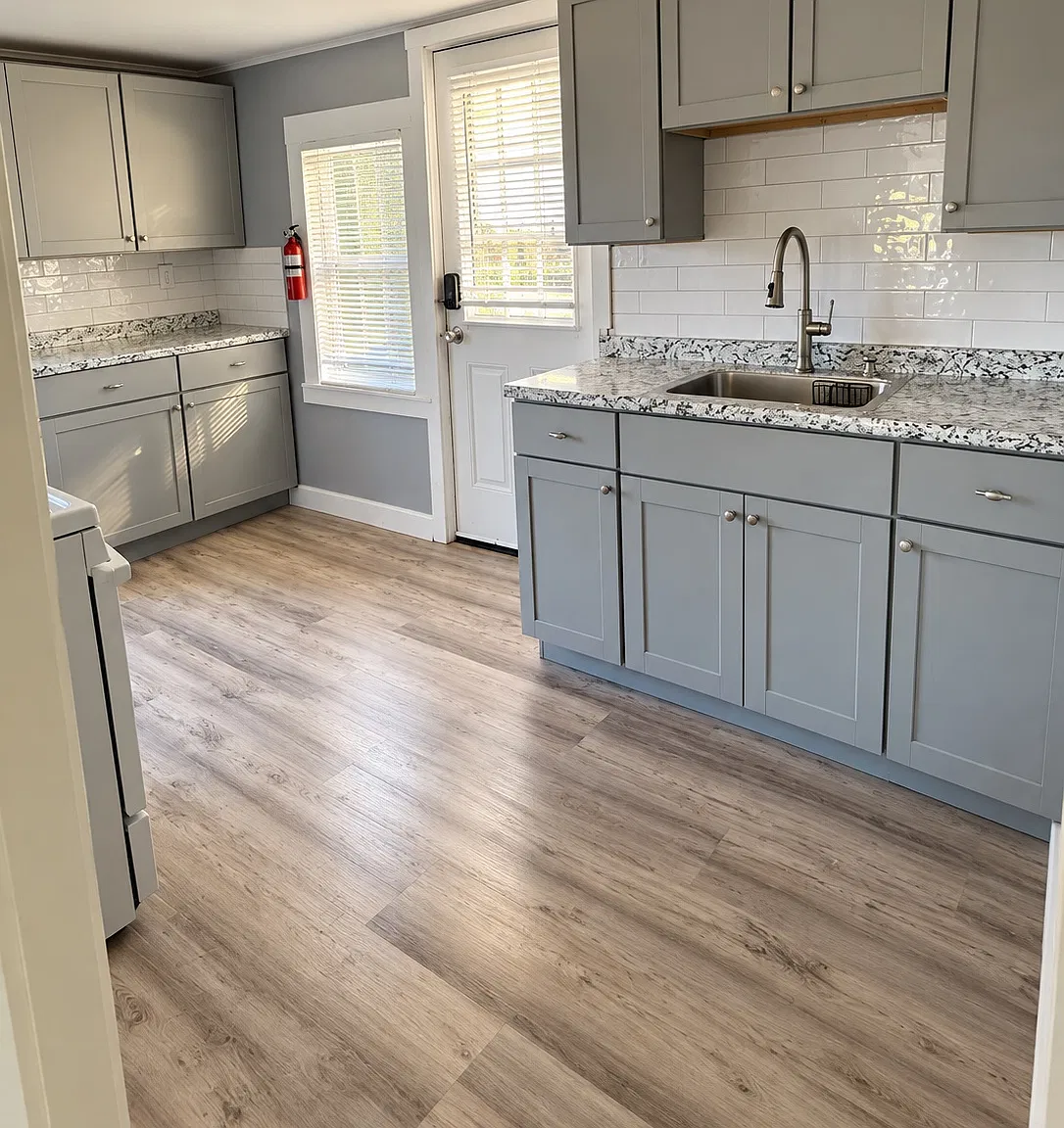 3 bed, 1100 sqft, $1,875 — Photo 2