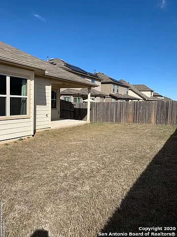 8418 Meadow Plns — Photo 23