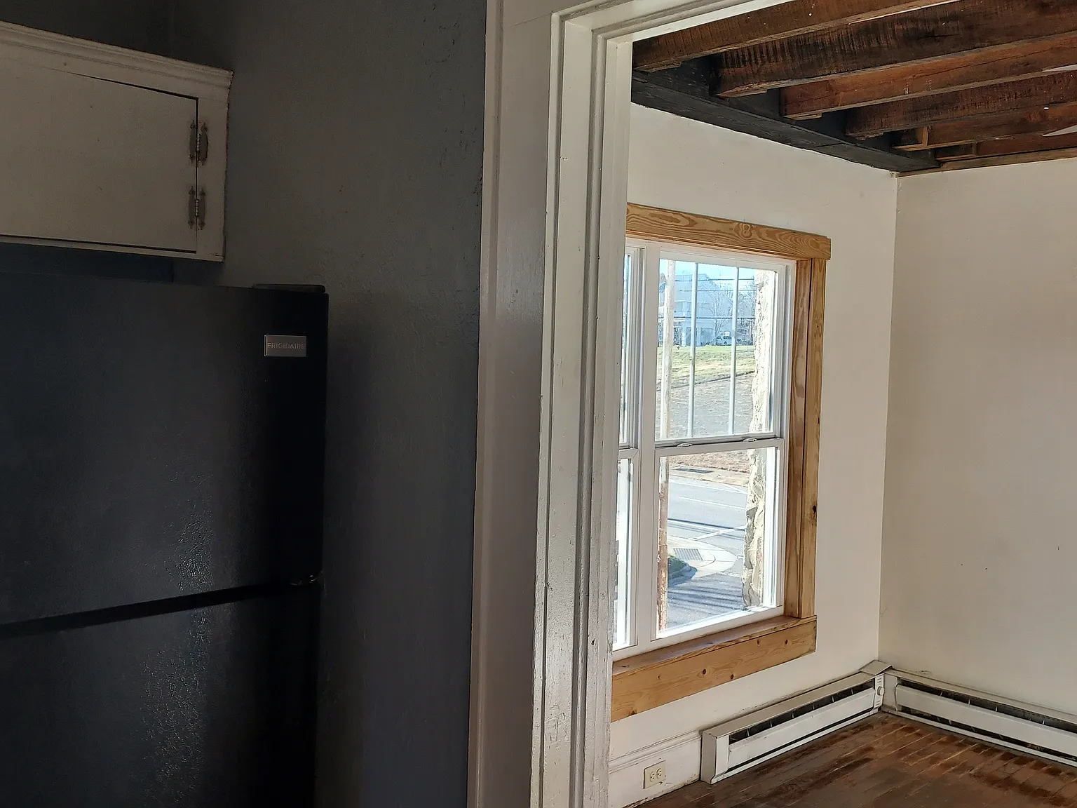 2 bed, $1,150 — Photo 1