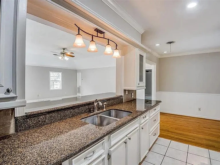 2322 Ansbury Dr — Photo 9