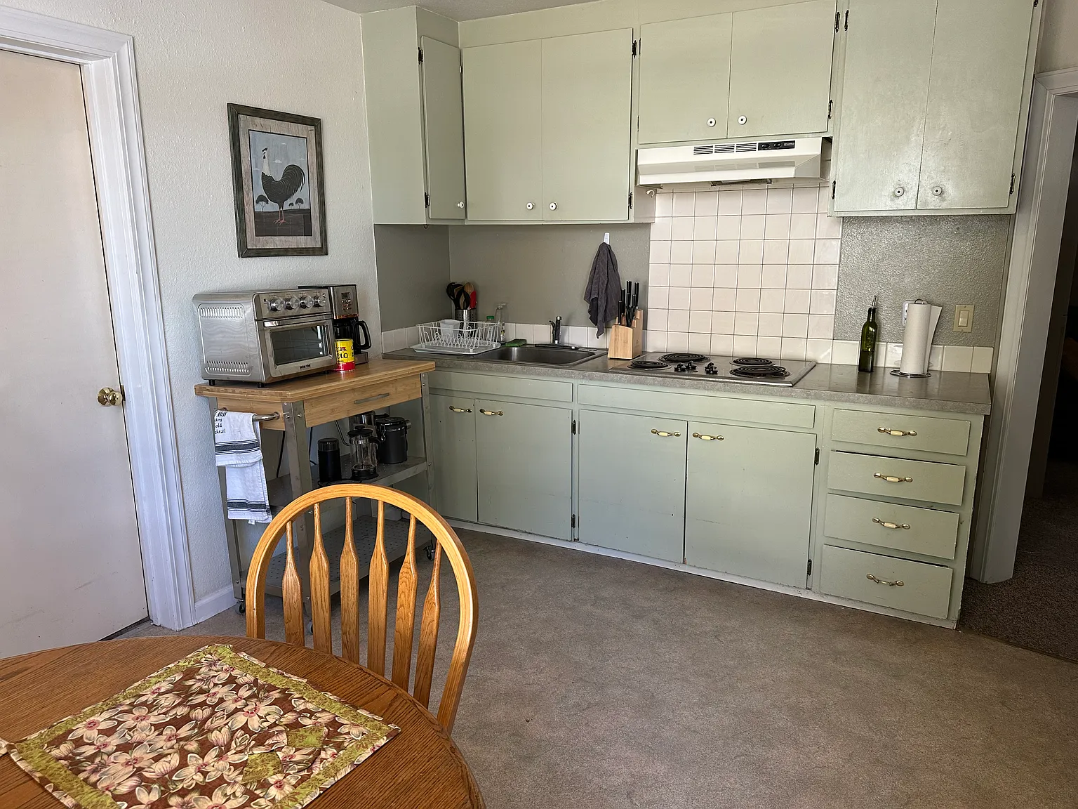 1 bed, 700 sqft, $1,350 — Photo 2