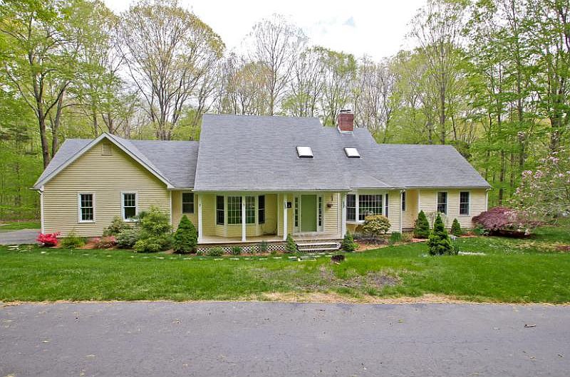 Pristine Cape In Lovely Private Madison
        Setting
