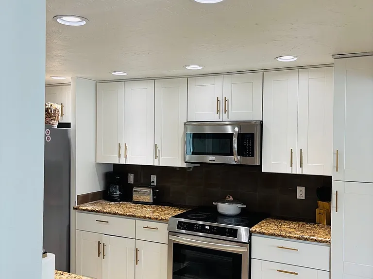 606 Key Royale Dr — Photo 6