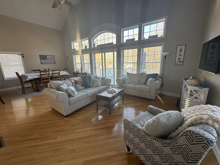 97 Portland Ave — Photo 4