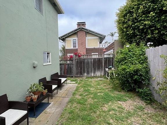 4th image of 2870-2880 Cedar St #2870