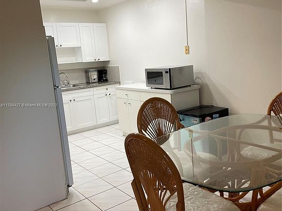 5th image of 1007 Ventnor Dr #1007-G