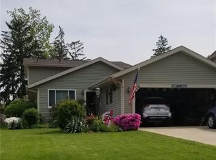 349 Butternut Ln, Berea, OH 44017