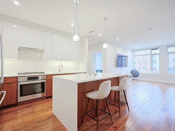 2nd image of 99 Sumner St #312