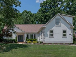 208 Glen Meadows Dr, Simpsonville, SC 29680
