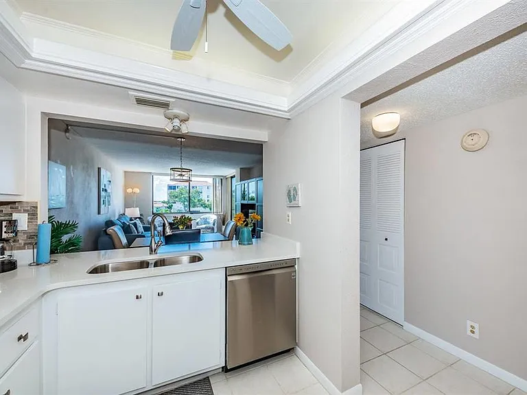 6219 Palma Del Mar Blvd S #305 — Photo 4