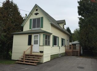 919 Seymour St, Sault Sainte Marie, MI 49783