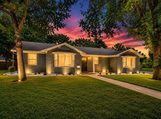 702 Austrian Rd, Grand Prairie, TX 75050