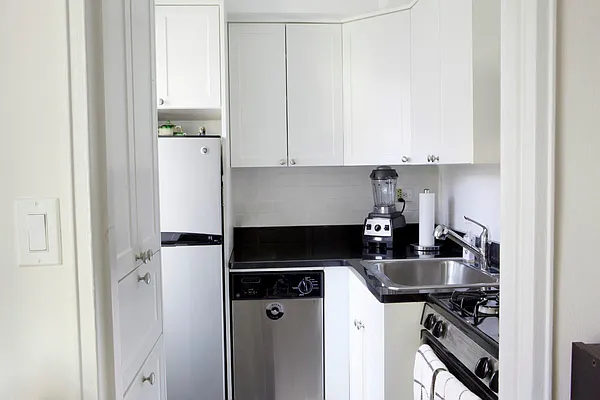 Rented by Keller Williams NYC | media 12