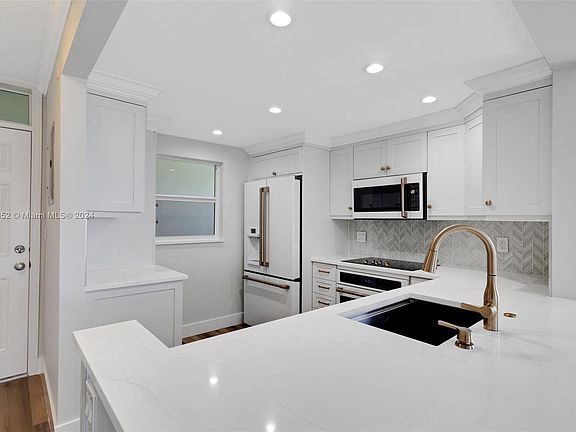 4th image of 1770 S Ocean Blvd APT 701
