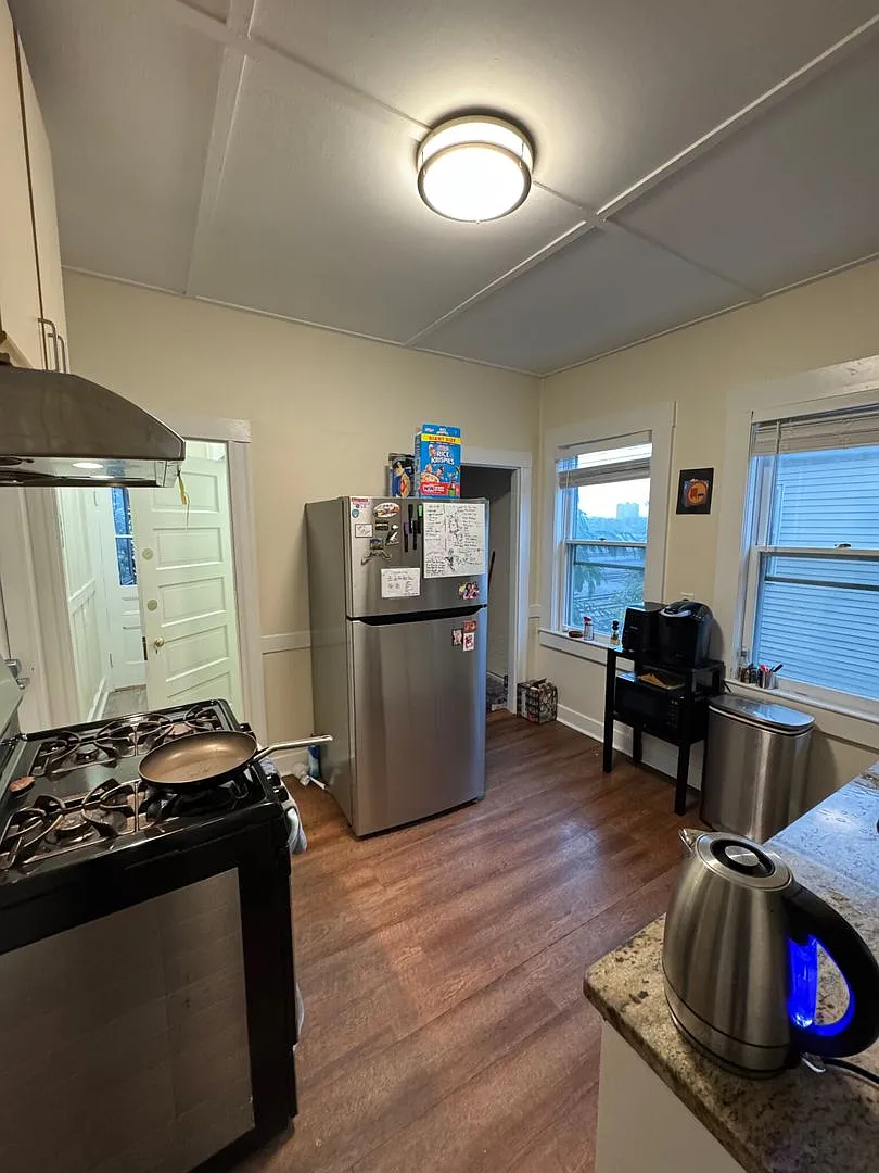 Totally unique BU apartment with metal-obj — Photo 2
