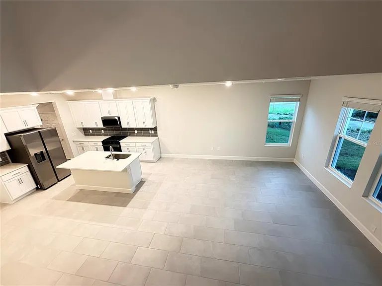 201 Station Ln — Photo 17