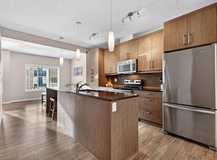330 Marquis Ln SE, Calgary, AB T3M2G8
