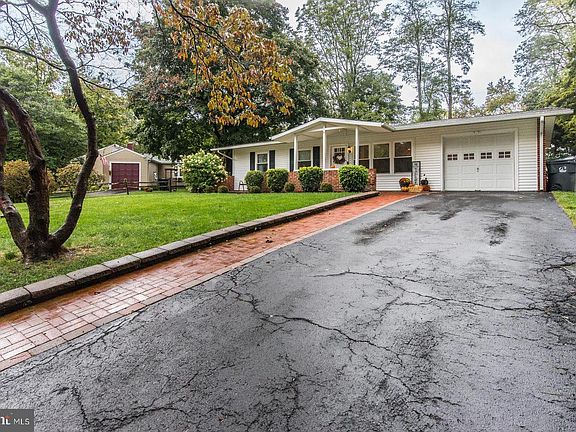 2nd image of 37 Cedar Dr