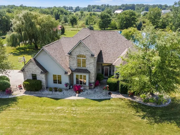 6378 N 100 E, Ossian, IN 46777