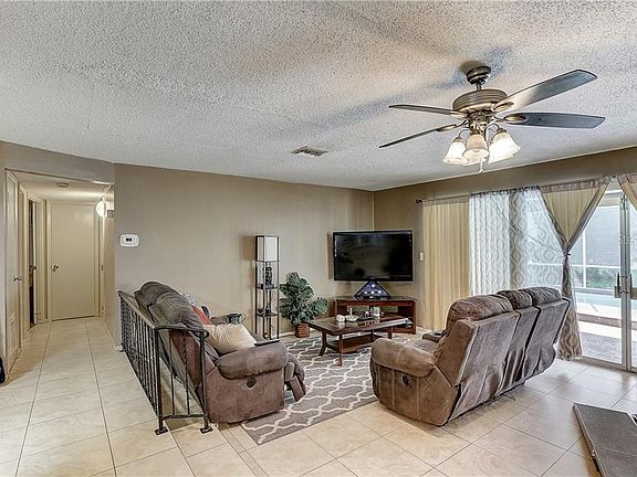 5th image of 2408 58th Avenue Dr W