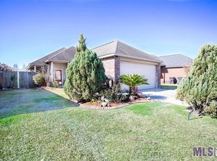 9102 Meadow Creek Ave, Baton Rouge, LA 70810