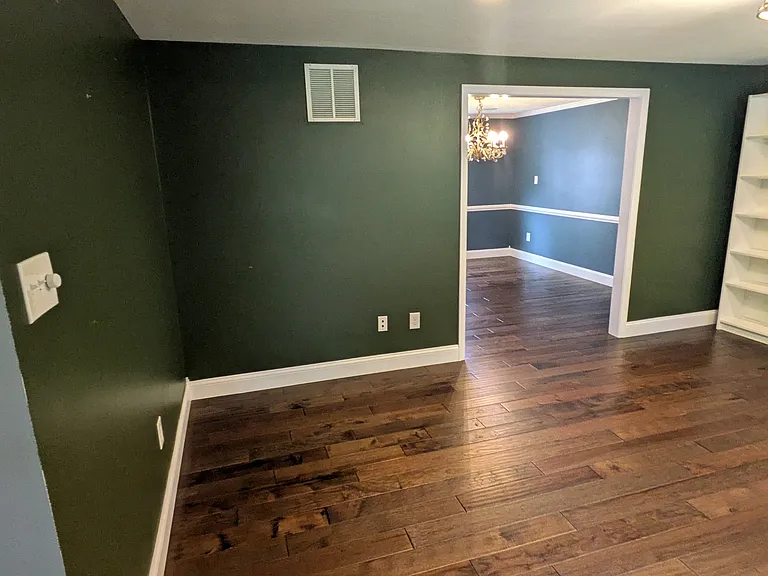 Streamvale Cir — Photo 22