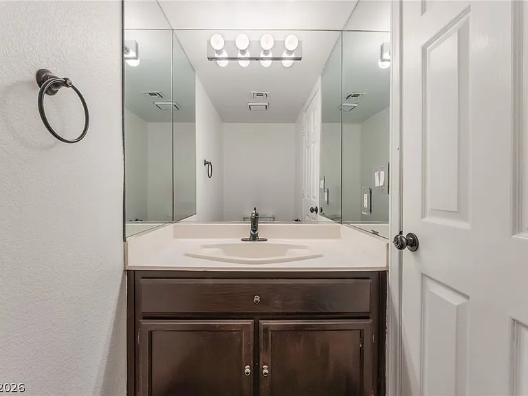 3024 Cloverbrook St — Photo 17