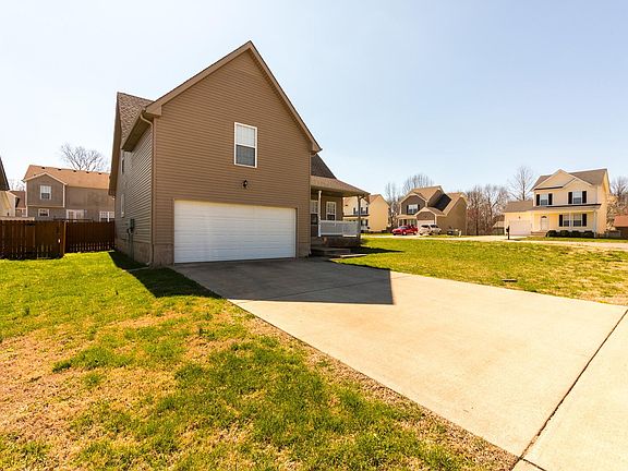 2nd image of 500 Fox Trot Dr