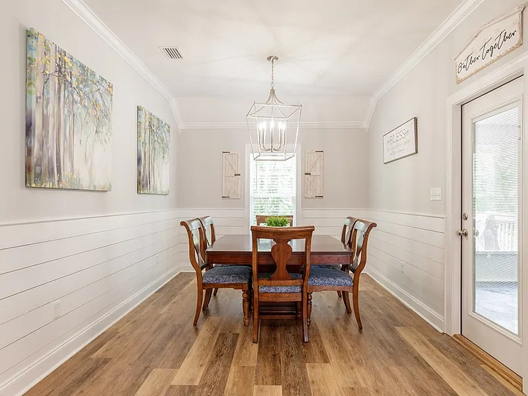 4051 Gramercy Dr — Photo 16